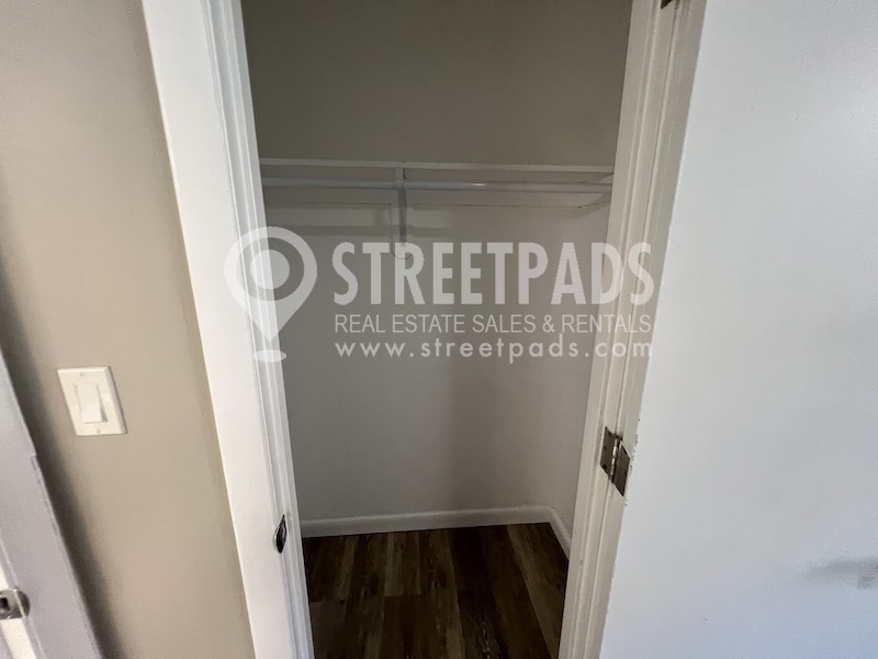 Photos of apartment on Evergreen St.,Boston MA 02130