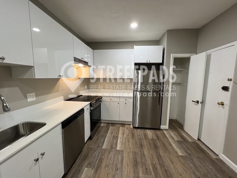 Photos of apartment on Evergreen St.,Boston MA 02130