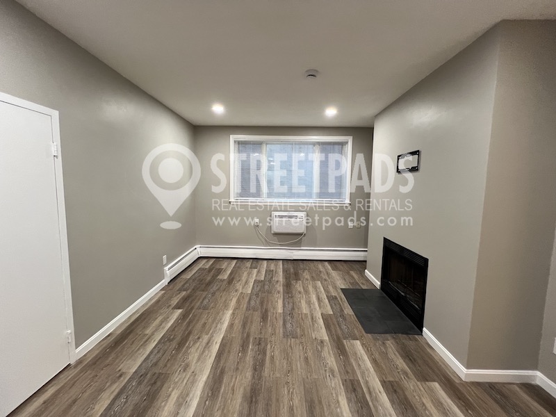 Photos of apartment on Evergreen St.,Boston MA 02130