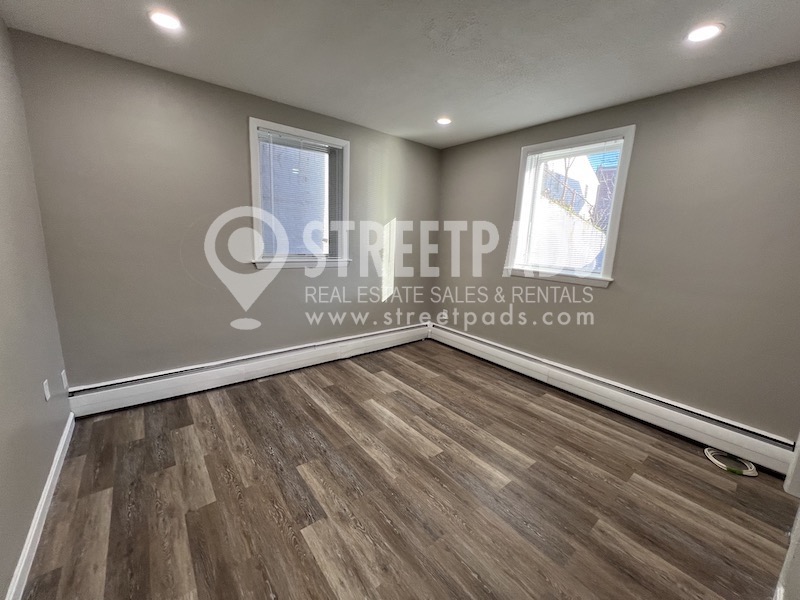 Photos of apartment on Evergreen St.,Boston MA 02130