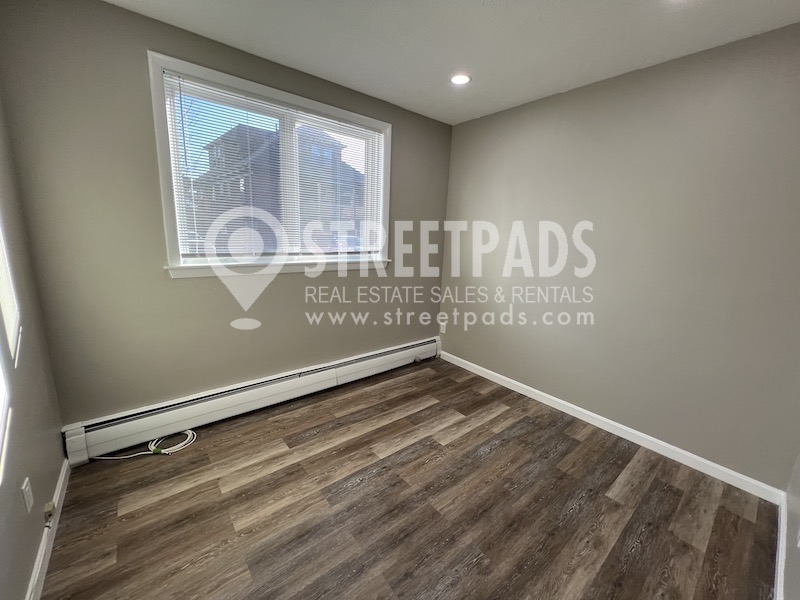 Photos of apartment on Evergreen St.,Boston MA 02130