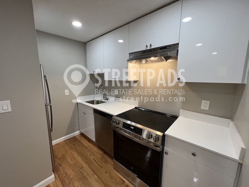 Photos of apartment on Evergreen St.,Boston MA 02130