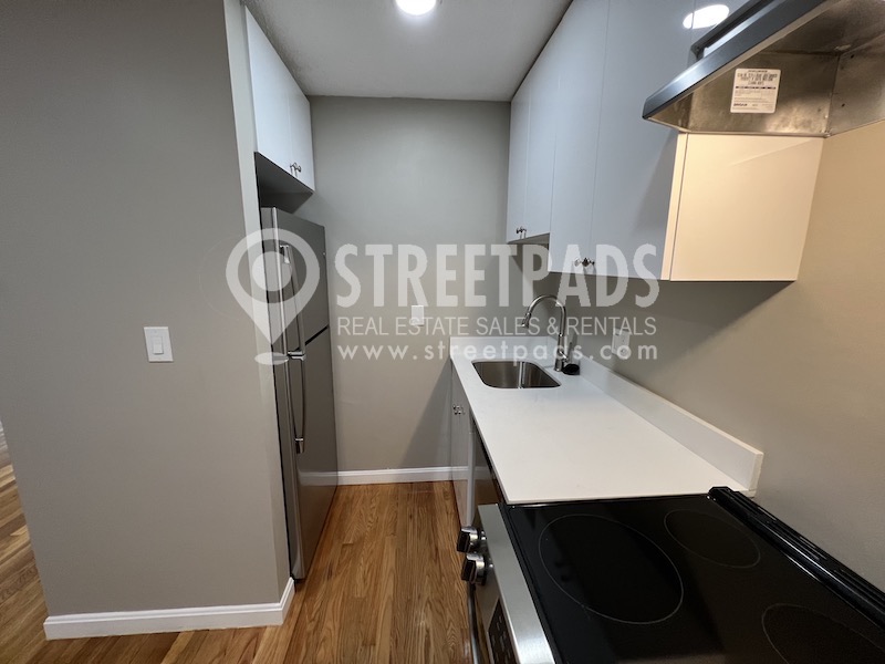 Photos of apartment on Evergreen St.,Boston MA 02130