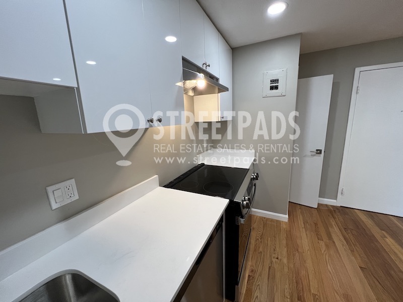Photos of apartment on Evergreen St.,Boston MA 02130
