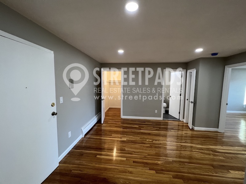 Photos of apartment on Evergreen St.,Boston MA 02130