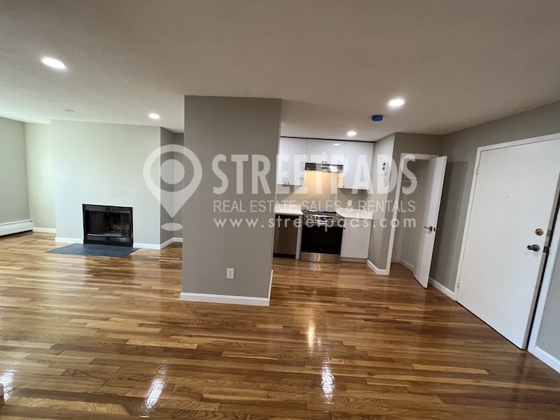 Photos of apartment on Evergreen St.,Boston MA 02130