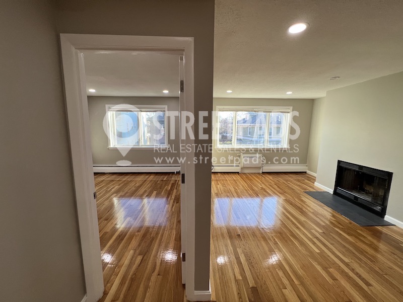 Photos of apartment on Evergreen St.,Boston MA 02130