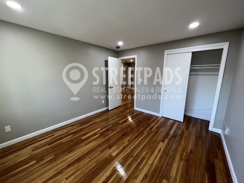 Photos of apartment on Evergreen St.,Boston MA 02130
