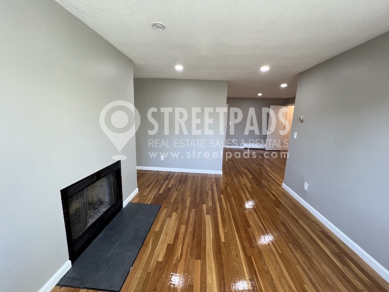 Photos of apartment on Evergreen St.,Boston MA 02130