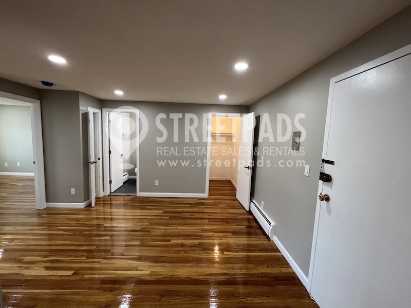Photos of apartment on Evergreen St.,Boston MA 02130