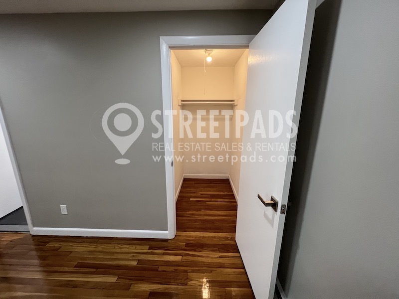 Photos of apartment on Evergreen St.,Boston MA 02130