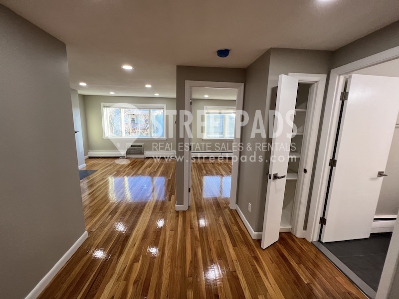 Photos of apartment on Evergreen St.,Boston MA 02130