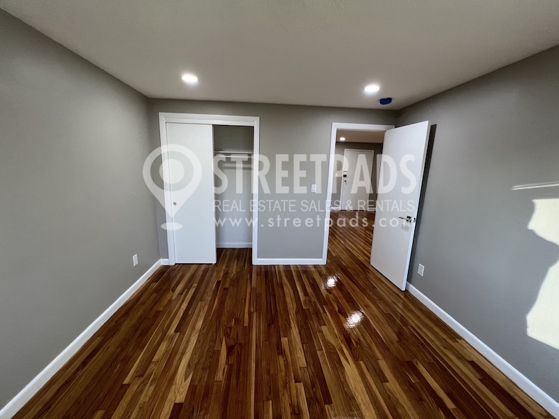 Photos of apartment on Evergreen St.,Boston MA 02130