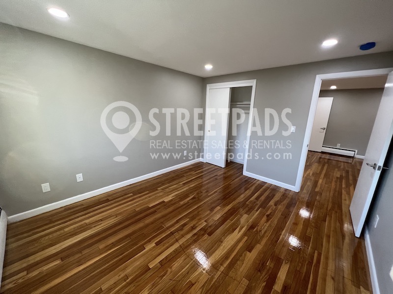Photos of apartment on Evergreen St.,Boston MA 02130