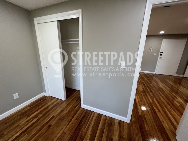 Photos of apartment on Evergreen St.,Boston MA 02130