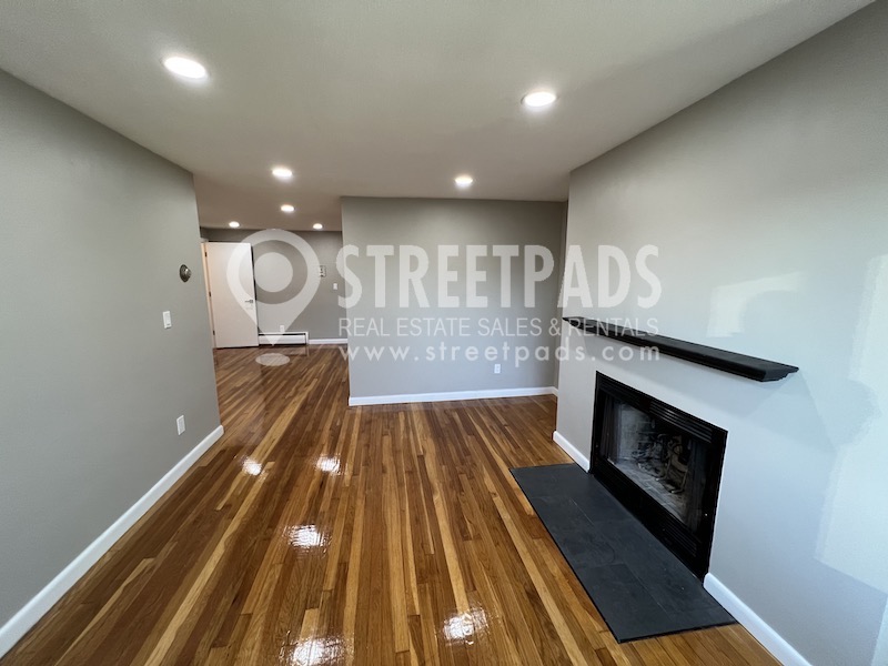 Photos of apartment on Evergreen St.,Boston MA 02130