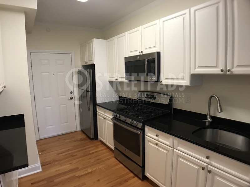 Photos of apartment on Brattle St.,Cambridge MA 02138