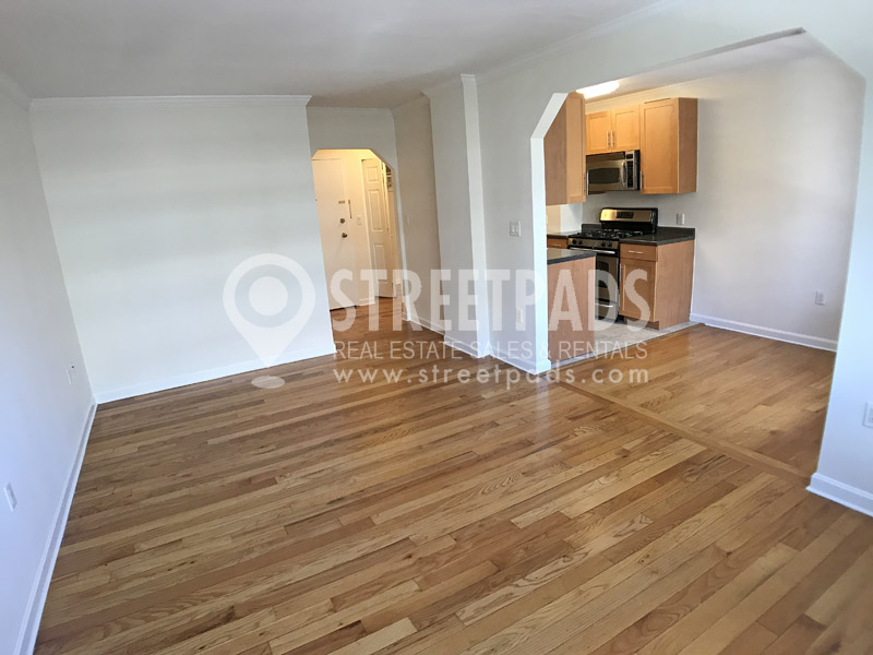 Photos of apartment on Brattle St.,Cambridge MA 02138