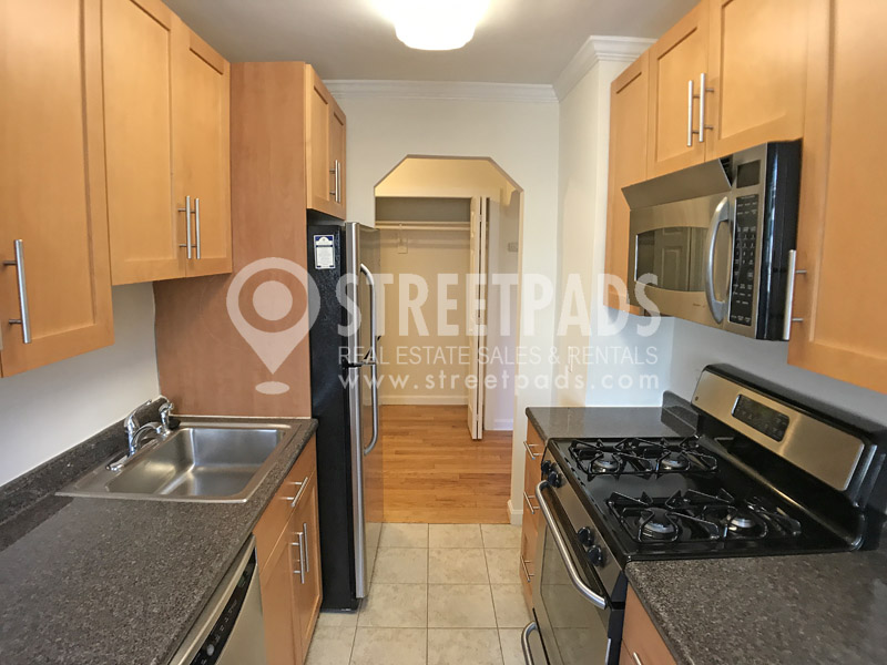 Photos of apartment on Brattle St.,Cambridge MA 02138