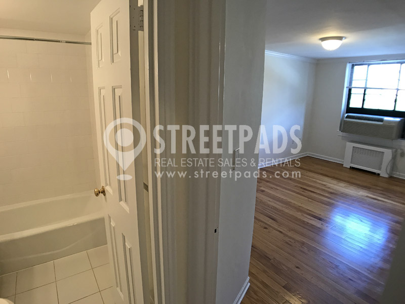 Photos of apartment on Brattle St.,Cambridge MA 02138