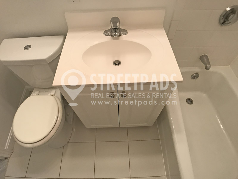 Photos of apartment on Brattle St.,Cambridge MA 02138