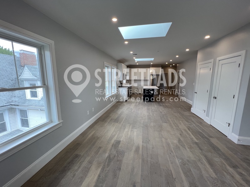 Photos of apartment on Fairbanks St.,Boston MA 02135