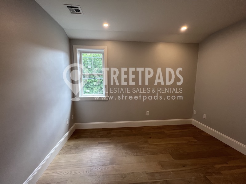 Photos of apartment on Fairbanks St.,Boston MA 02135