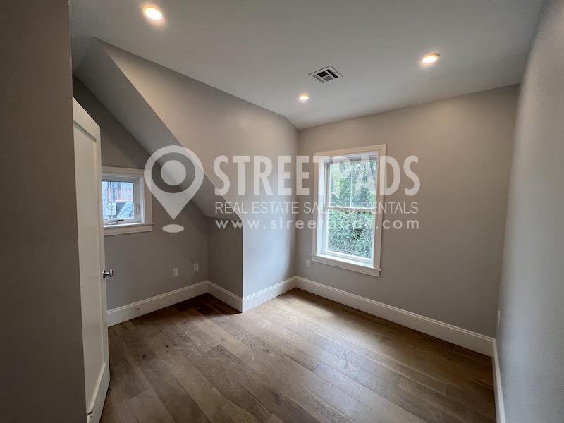 Photos of apartment on Fairbanks St.,Boston MA 02135