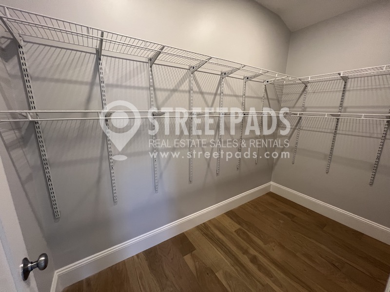 Photos of apartment on Fairbanks St.,Boston MA 02135