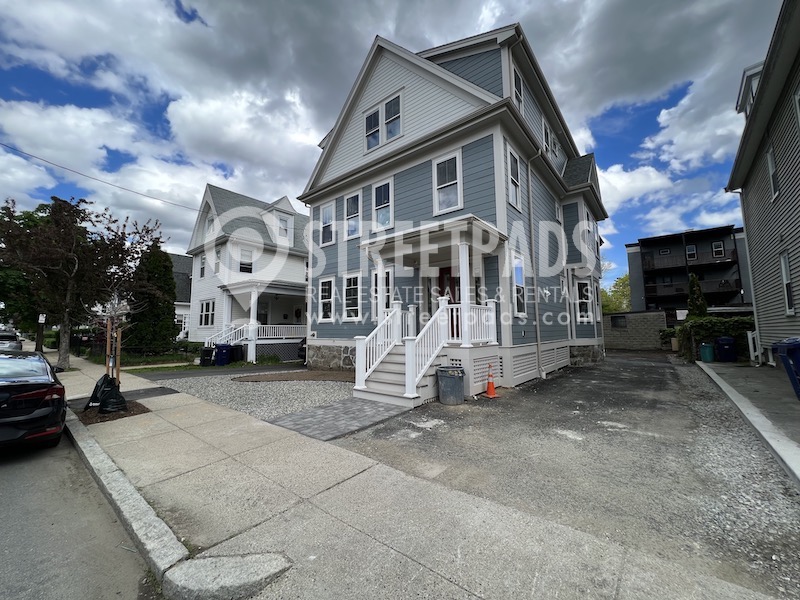 Photos of apartment on Fairbanks St.,Boston MA 02135
