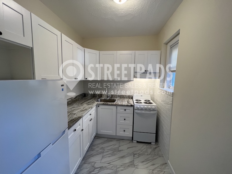 Photos of apartment on Guest St.,Boston MA 02135