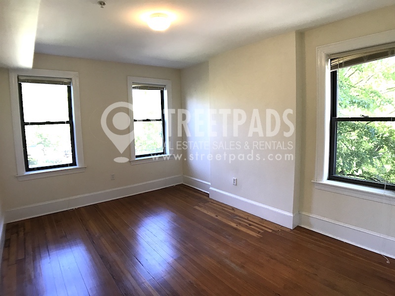 Photos of apartment on Massachusetts Ave.,Cambridge MA 02139