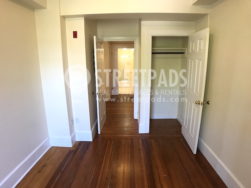 Photos of apartment on Massachusetts Ave.,Cambridge MA 02139