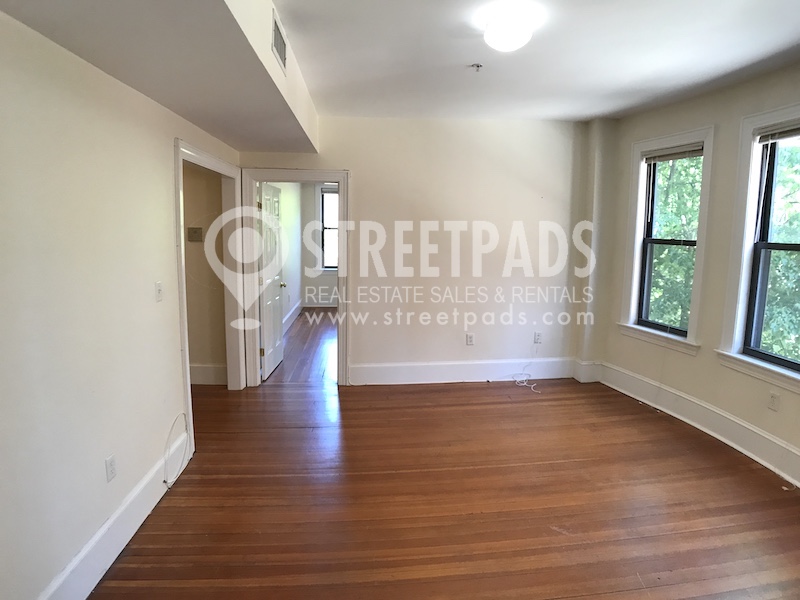Photos of apartment on Massachusetts Ave.,Cambridge MA 02139