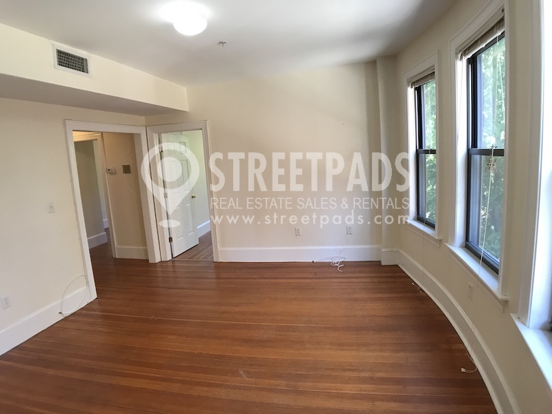 Photos of apartment on Massachusetts Ave.,Cambridge MA 02139