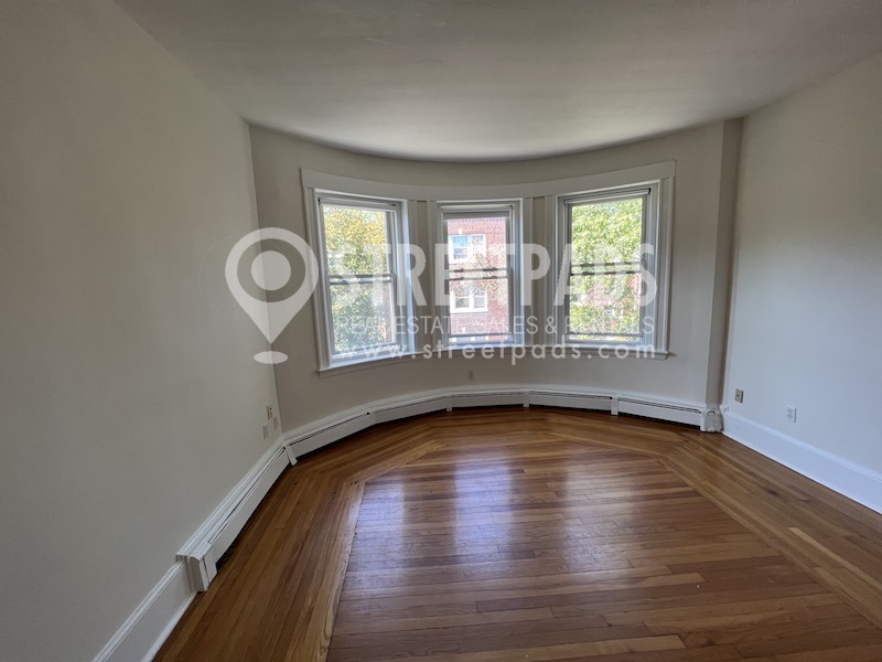 Photos of apartment on Fairbanks St.,Brookline MA 02446