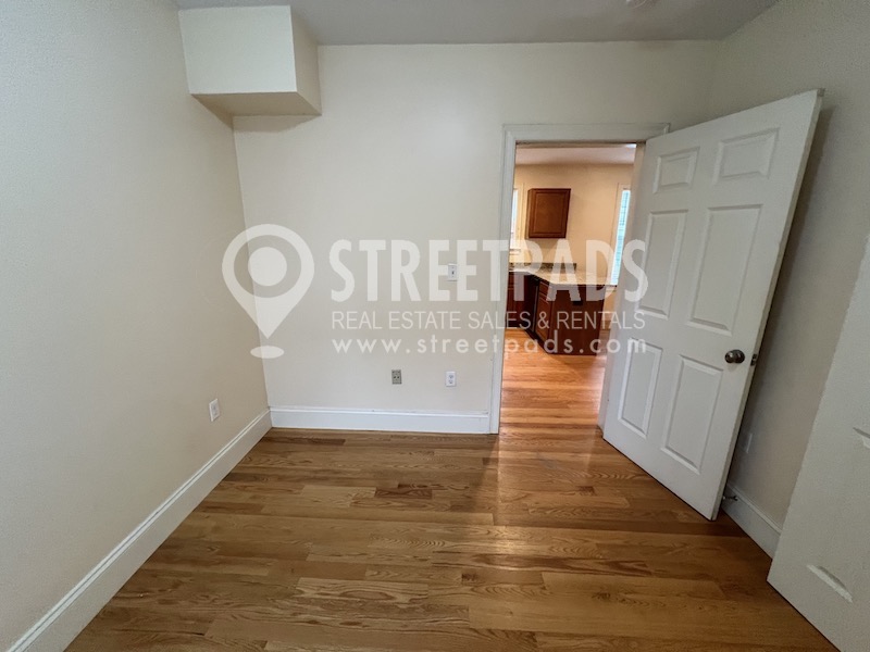 Photos of apartment on Pratt St.,Boston MA 02134