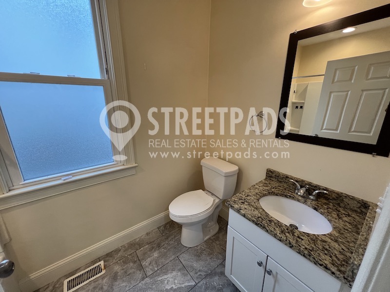 Photos of apartment on Pratt St.,Boston MA 02134