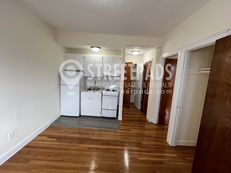 Photos of apartment on North Beacon St.,Boston MA 