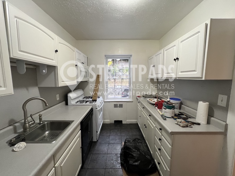 Photos of apartment on Beacon St.,Brookline MA 02446