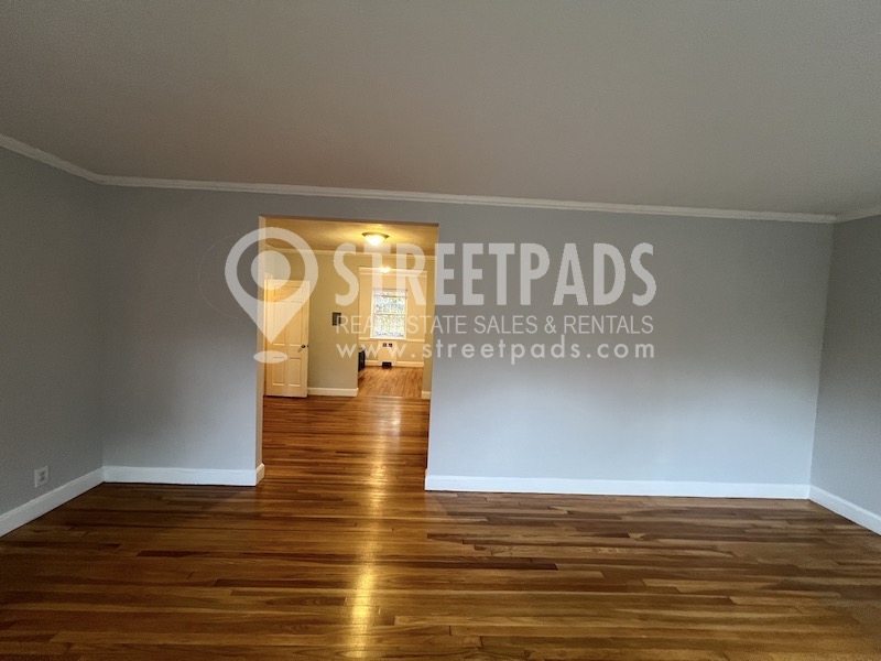 Photos of apartment on Beacon St.,Brookline MA 02446