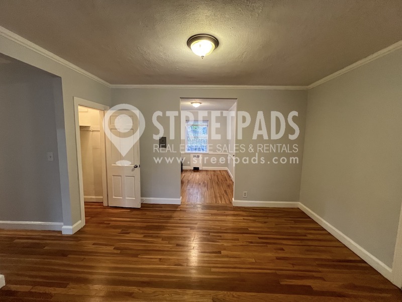 Photos of apartment on Beacon St.,Brookline MA 02446
