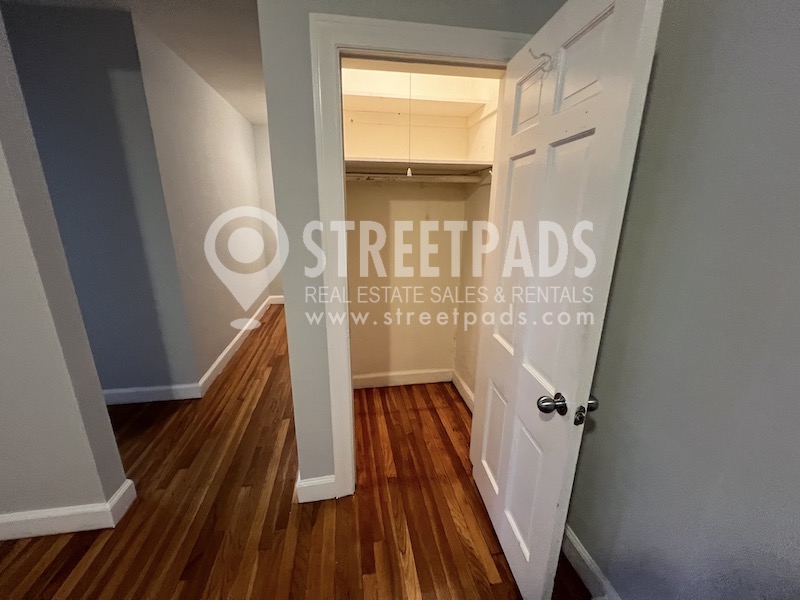 Photos of apartment on Beacon St.,Brookline MA 02446