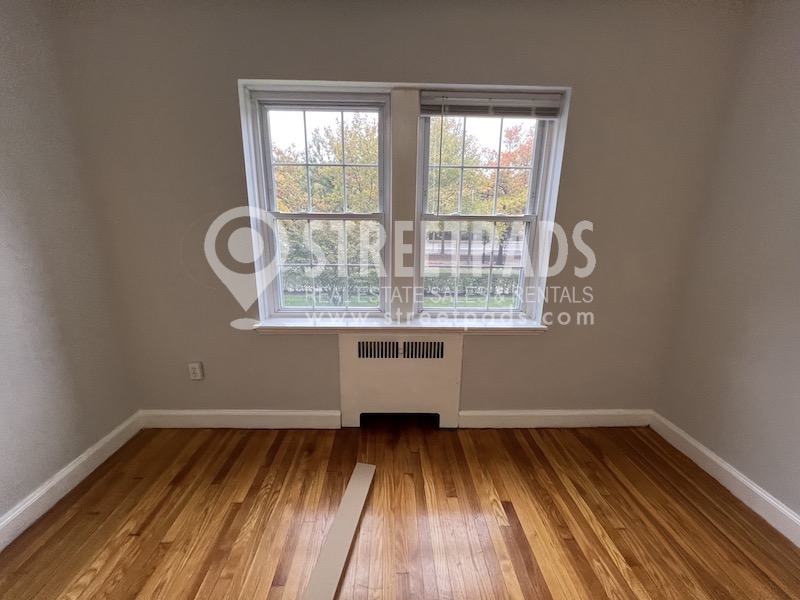 Photos of apartment on Beacon St.,Brookline MA 02446