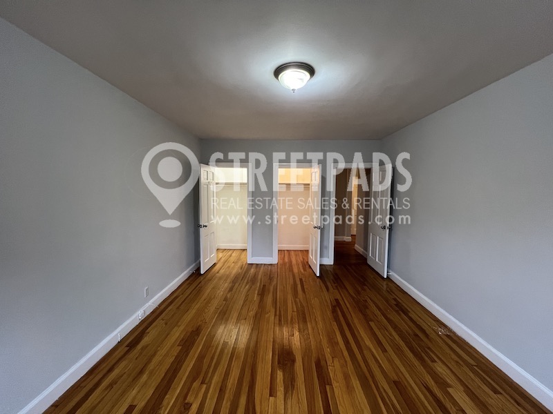 Photos of apartment on Beacon St.,Brookline MA 02446