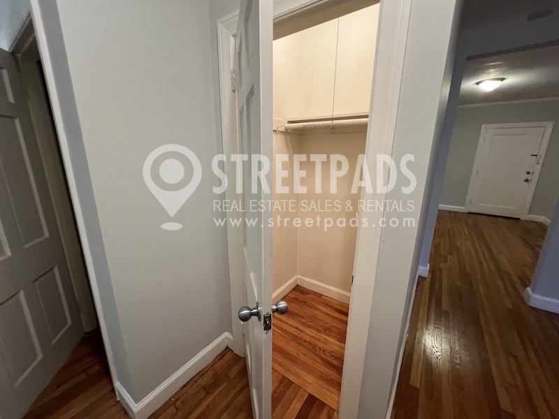 Photos of apartment on Beacon St.,Brookline MA 02446