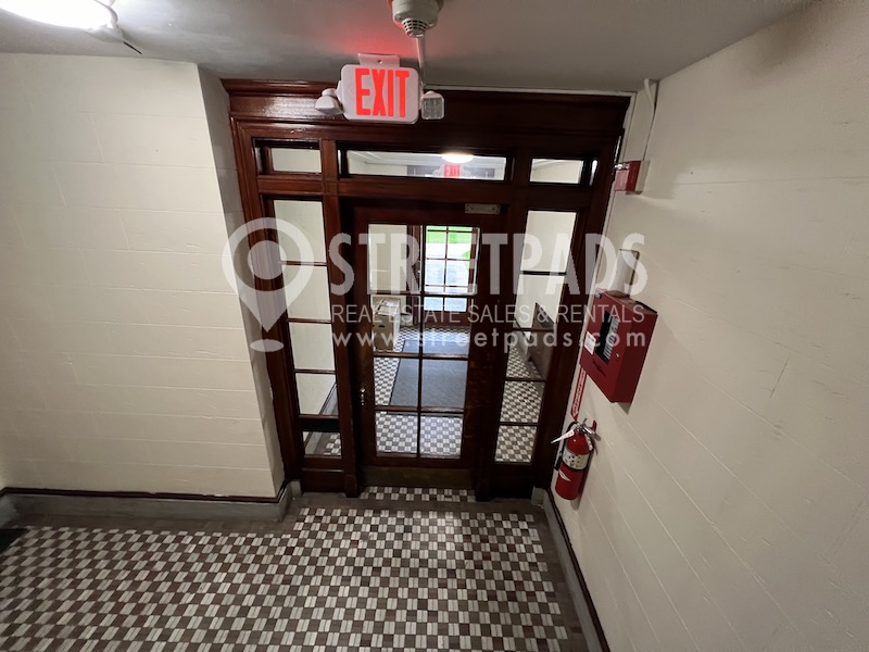 Photos of apartment on Beacon St.,Brookline MA 02446