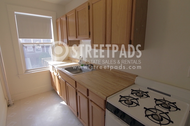 Photos of apartment on Summer St.,Somerville MA 02143