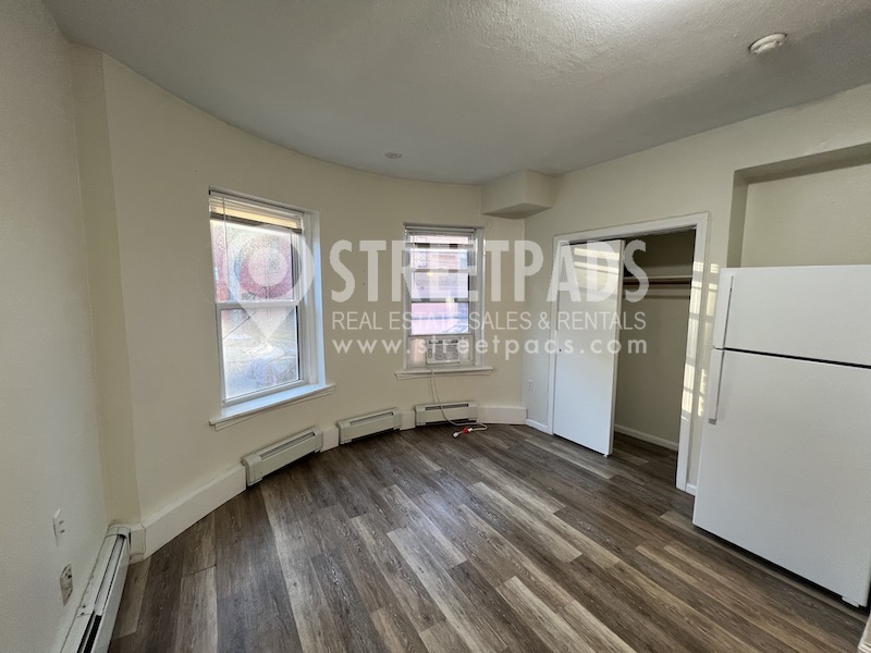 Photos of apartment on Wait St.,Boston MA 02120