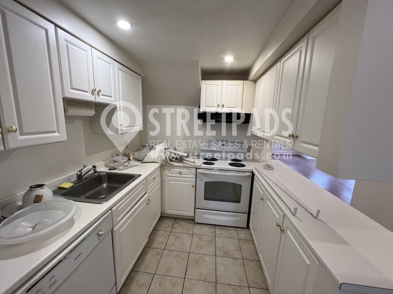 Photos of apartment on Glencoe St.,Boston MA 02135